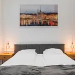 3 Bedroom Classical Apartment With A Modern Touch 2Unit